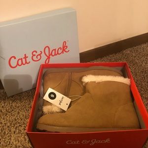 Cat & Jack Boots - fits girls sz 6 & women sz 7.5